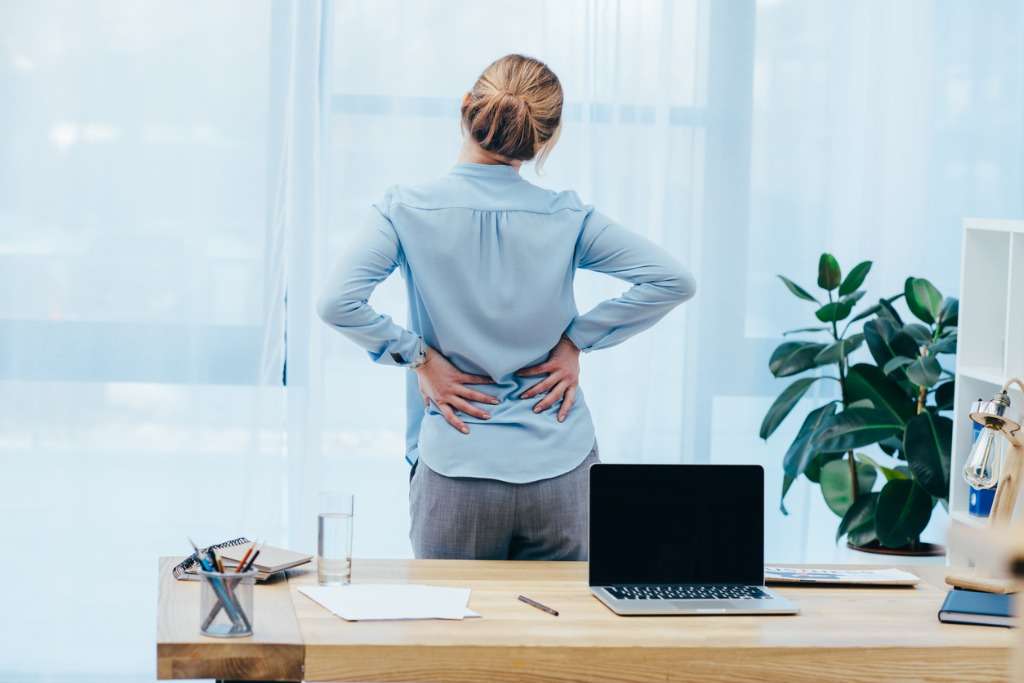 Desk Ergonomics: Protecting Your Spine at the Workplace