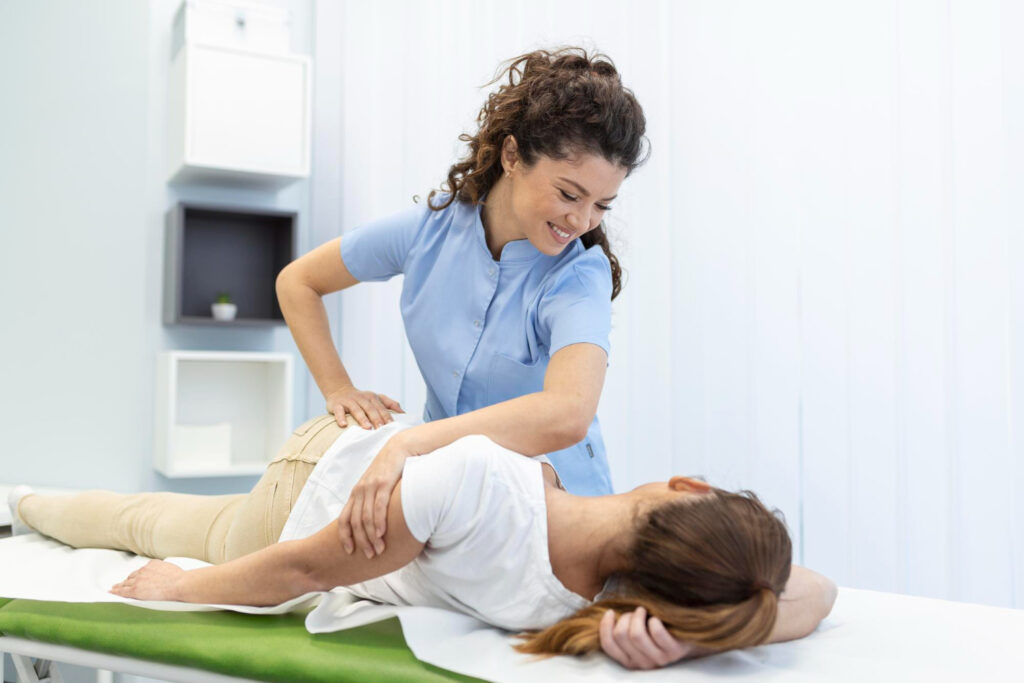 Work injury chiropractor Brooklyn NY providing spinal adjustment treatment