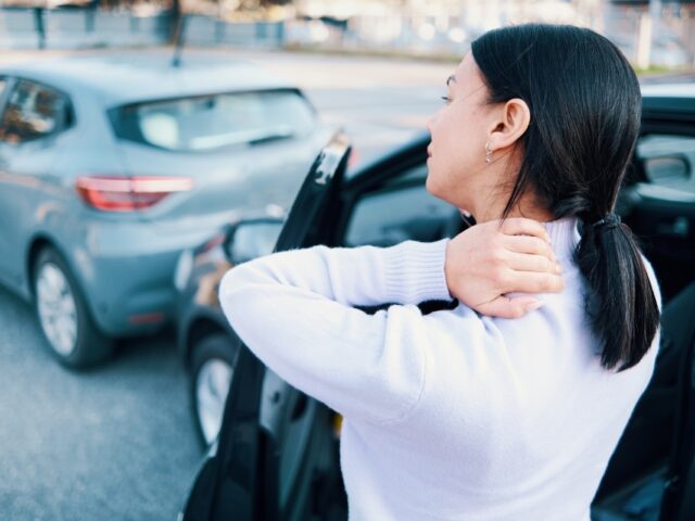 What Injuries From a Car Accident Can a Chiropractor Actually Treat?